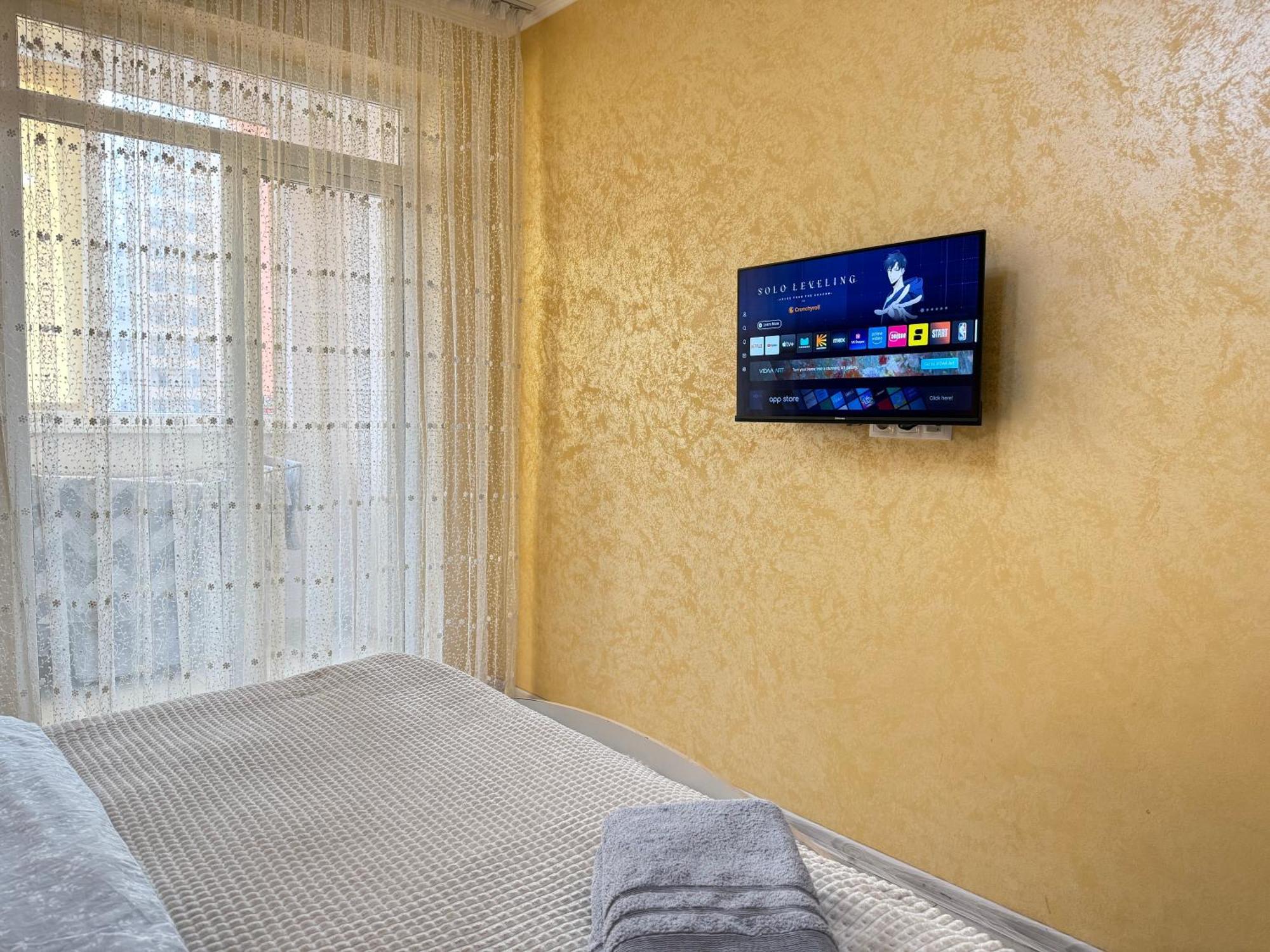 Cozy Two Bedroom Large Apartment Chişinău Extérieur photo