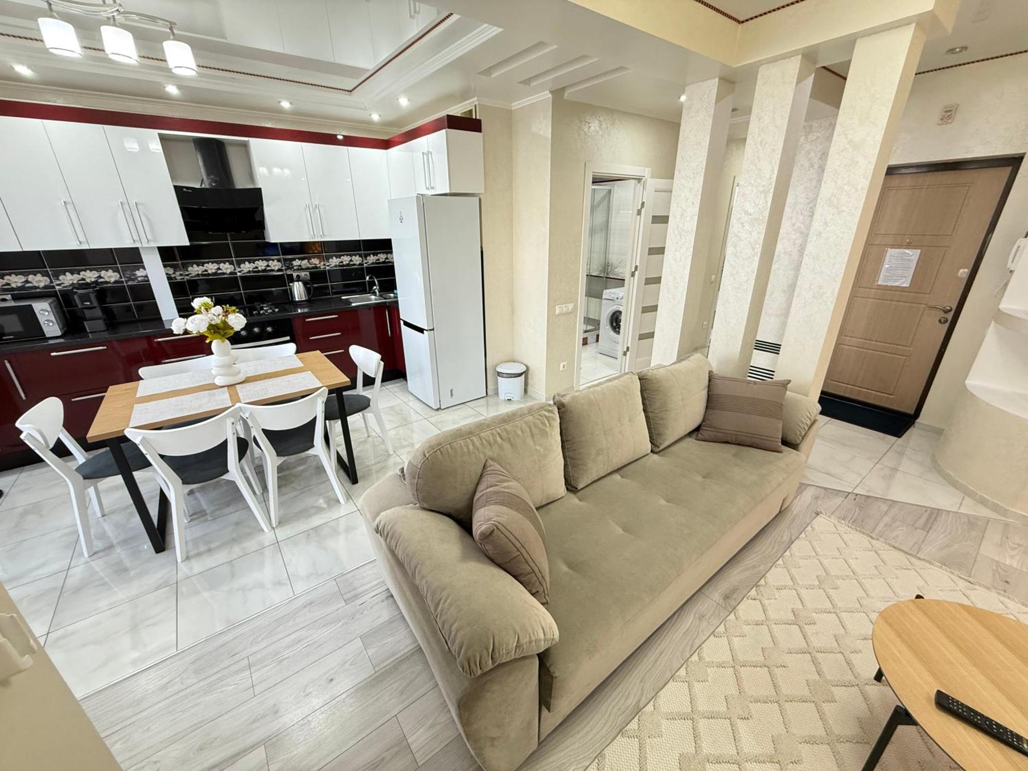Cozy Two Bedroom Large Apartment Chişinău Extérieur photo